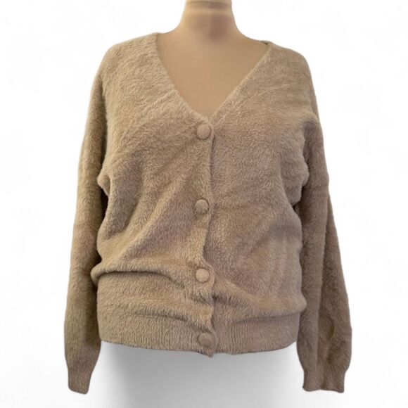 ANDREE' By Unit Fuzzy Button Front V-Neck Cardigan, NWT! Size 2X - Picture 2 of 10